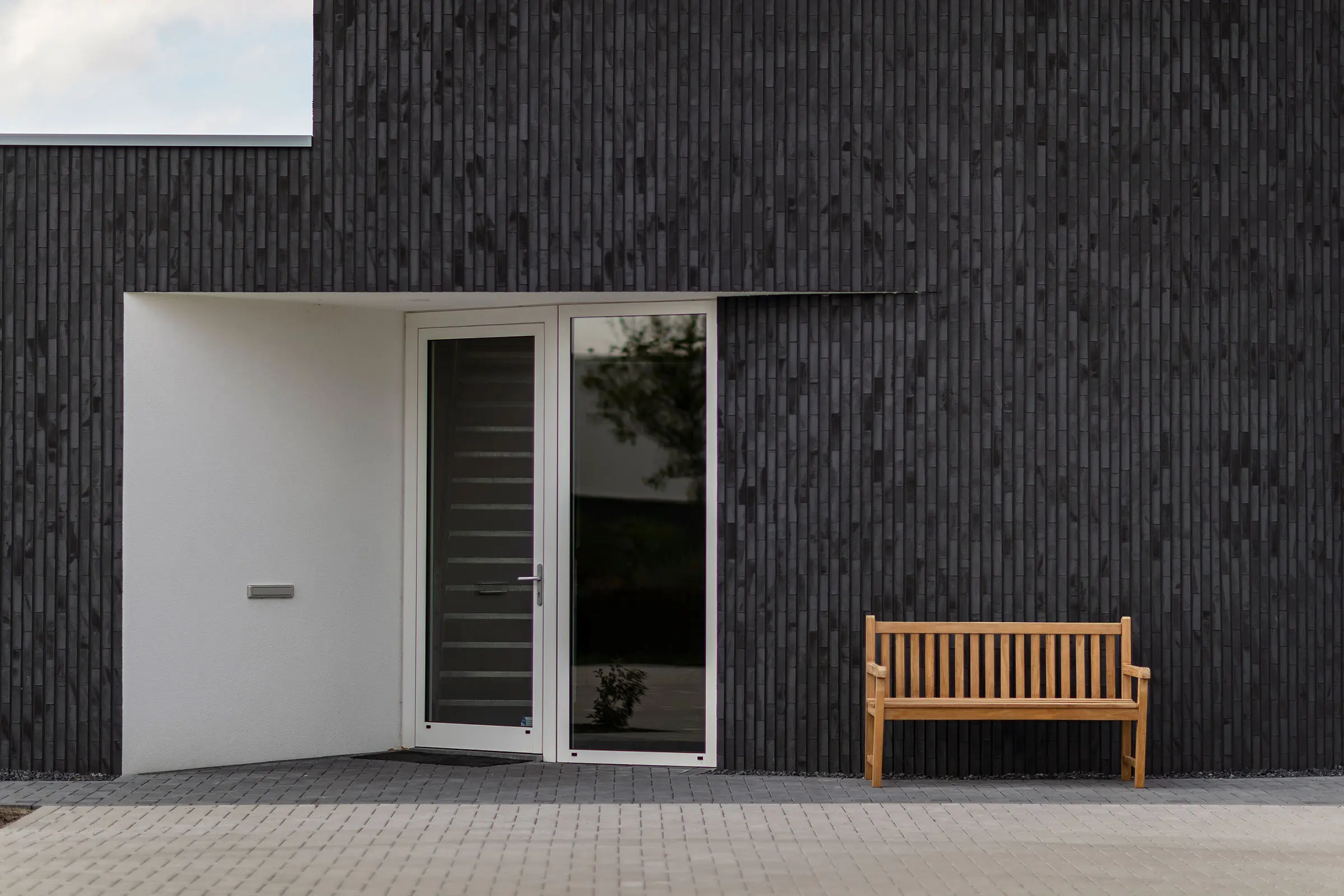 bueogebauede_middelburg_sto_flachverblender_auf_stotherm_classic_50771_2400x1600