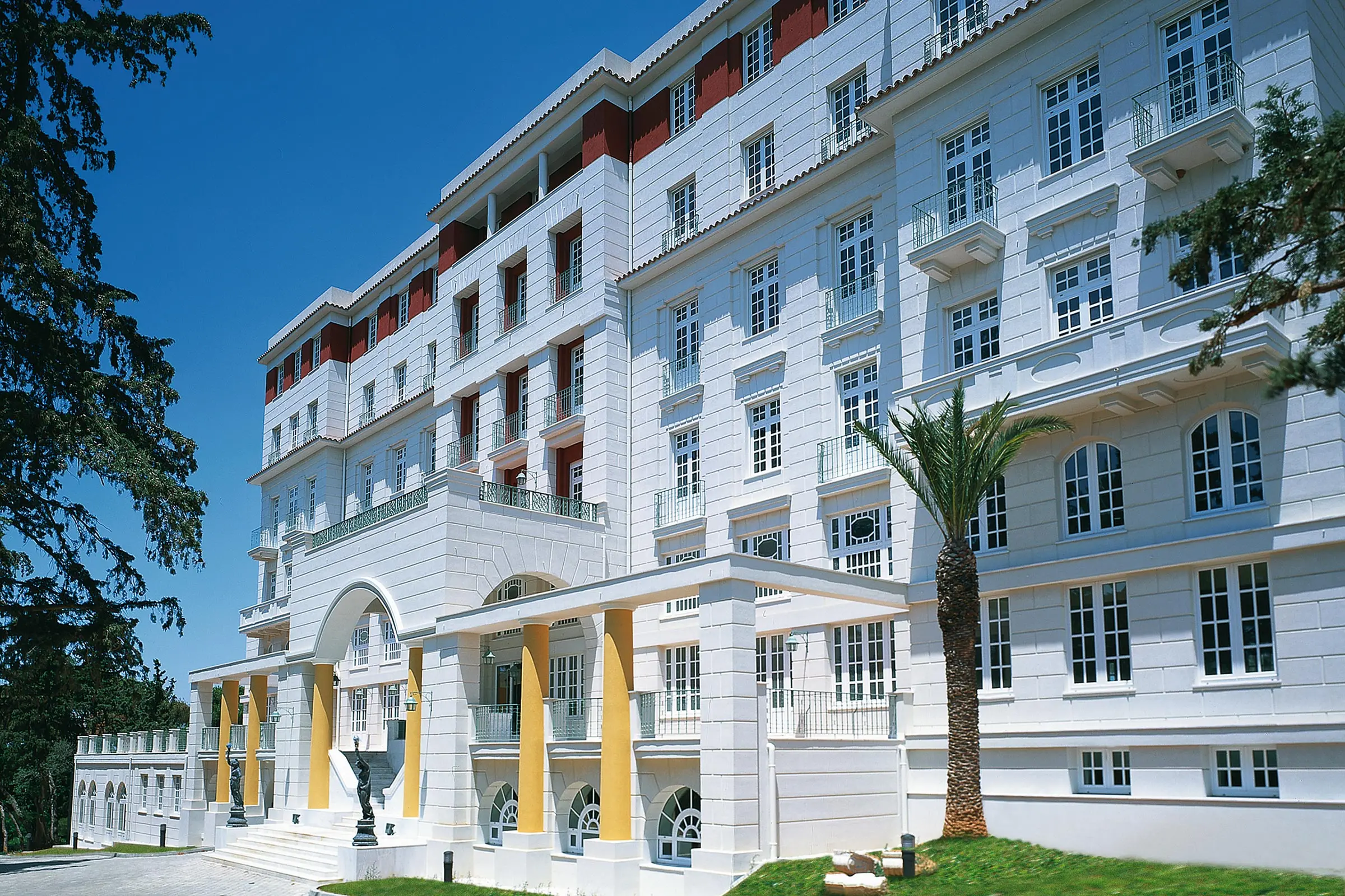 cecil_office_building_athens_greece_01