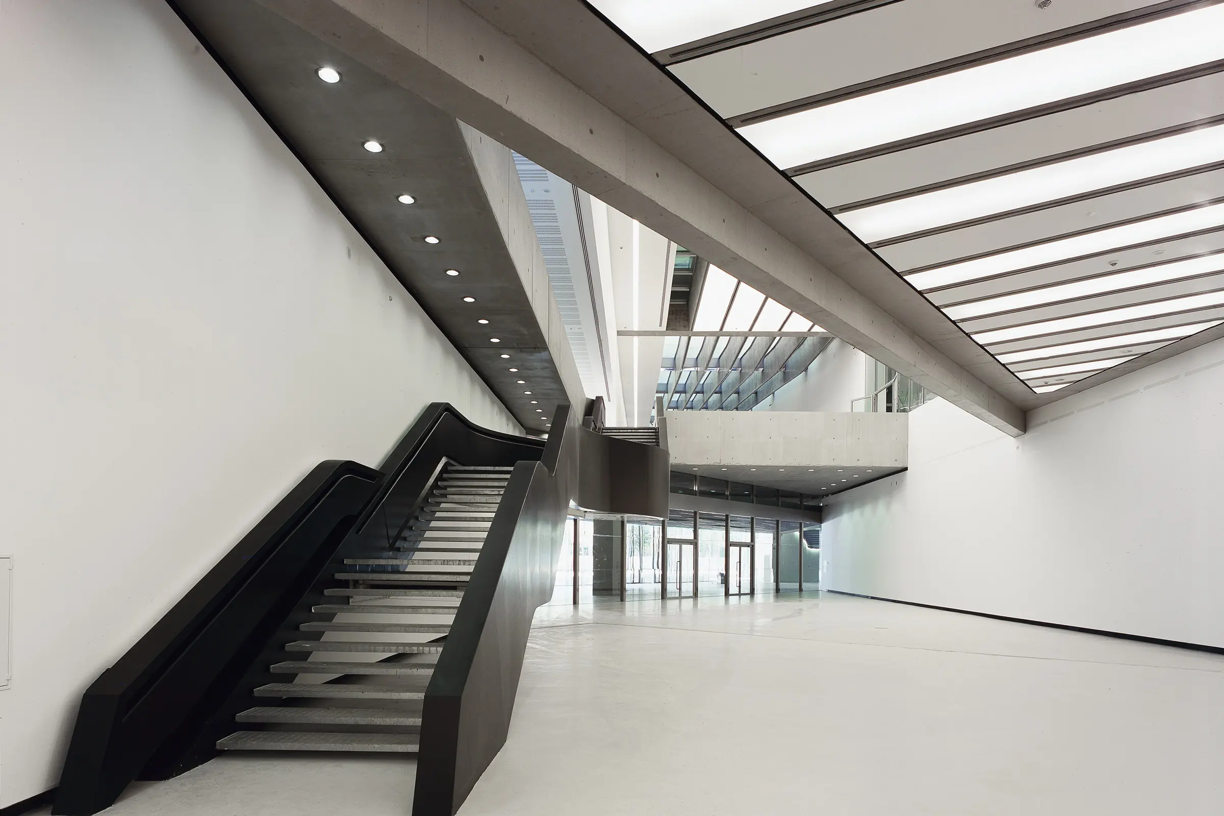 maxxi___national_museum_of_the_21st_century_arts__rome__it_02