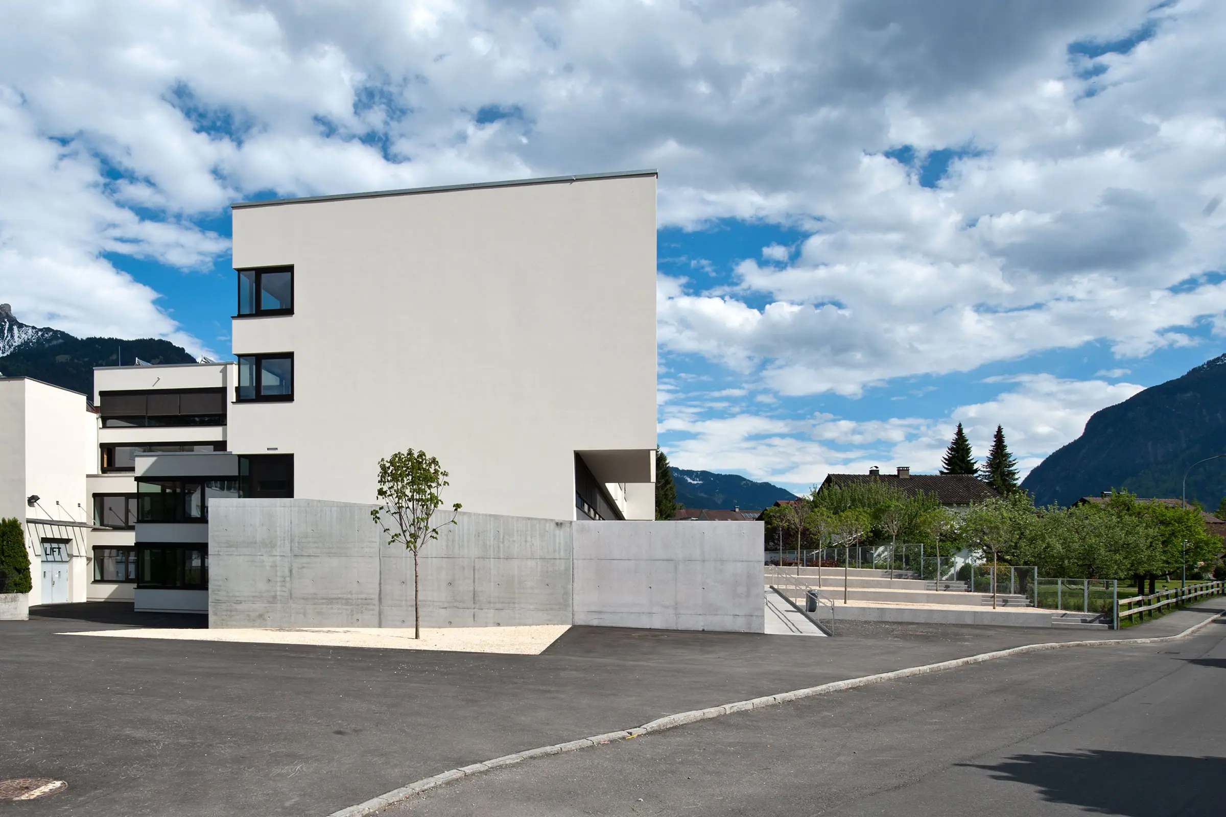 middel__and_sports_middle_school__nueziders__at_1