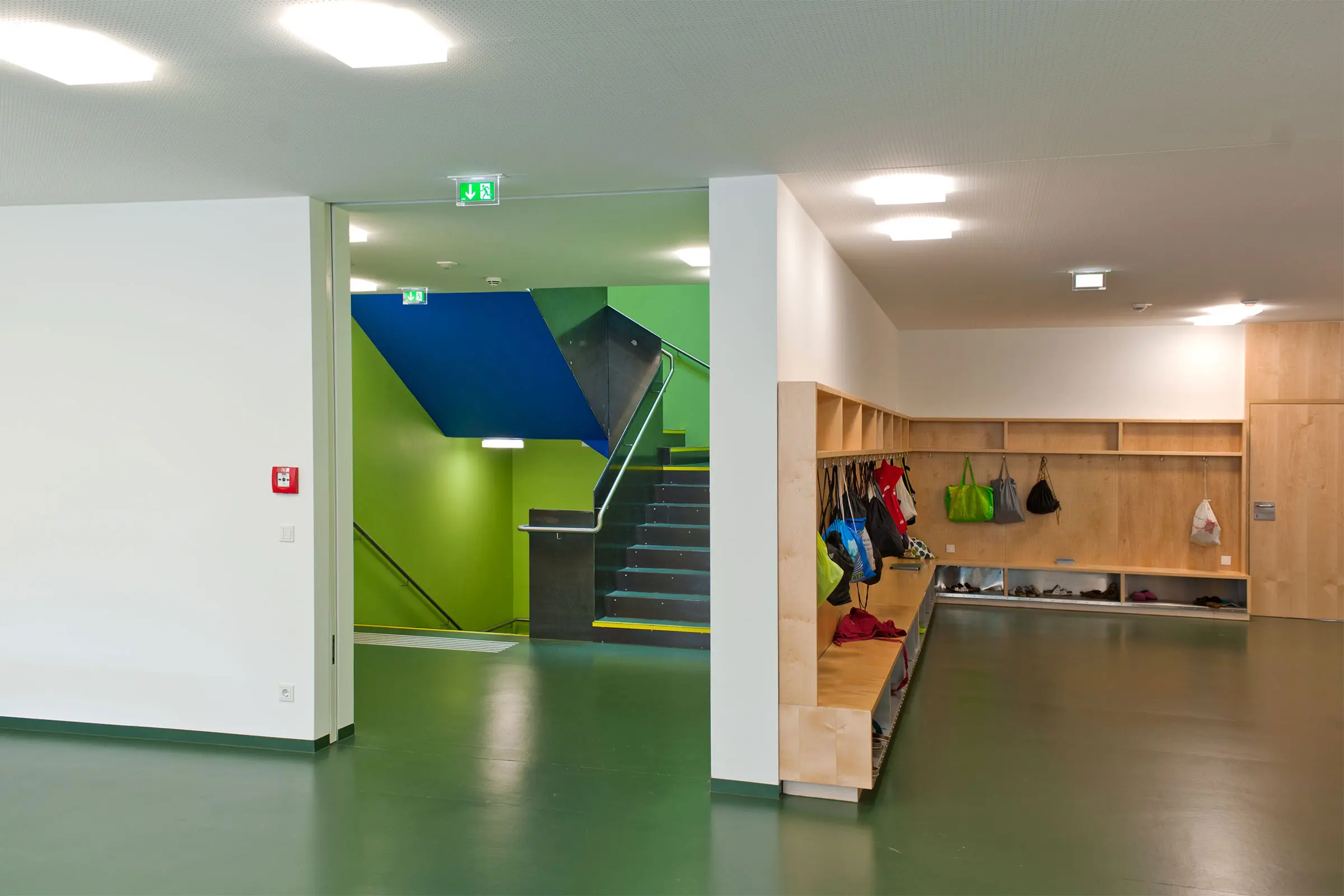 middel__and_sports_middle_school__nueziders__at_7