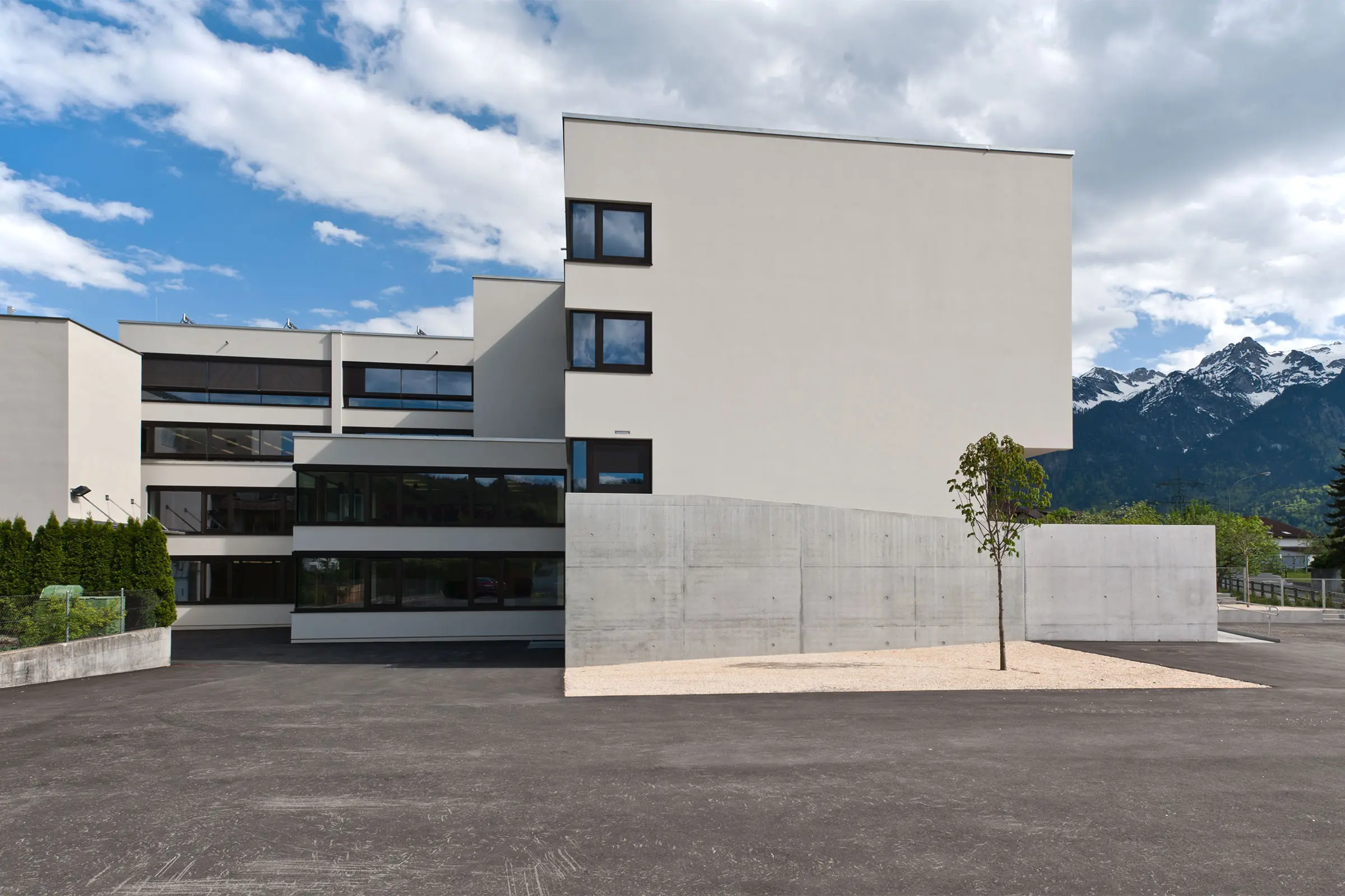 middel__and_sports_middle_school__nueziders__at