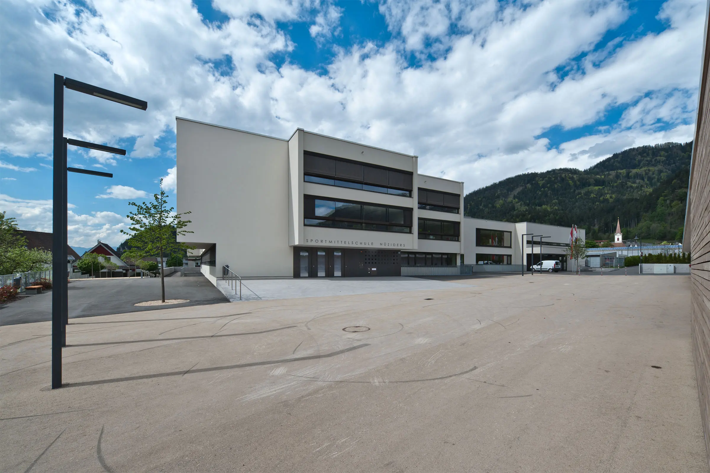 mittel__und_sportmittelschule__nueziders__at_3