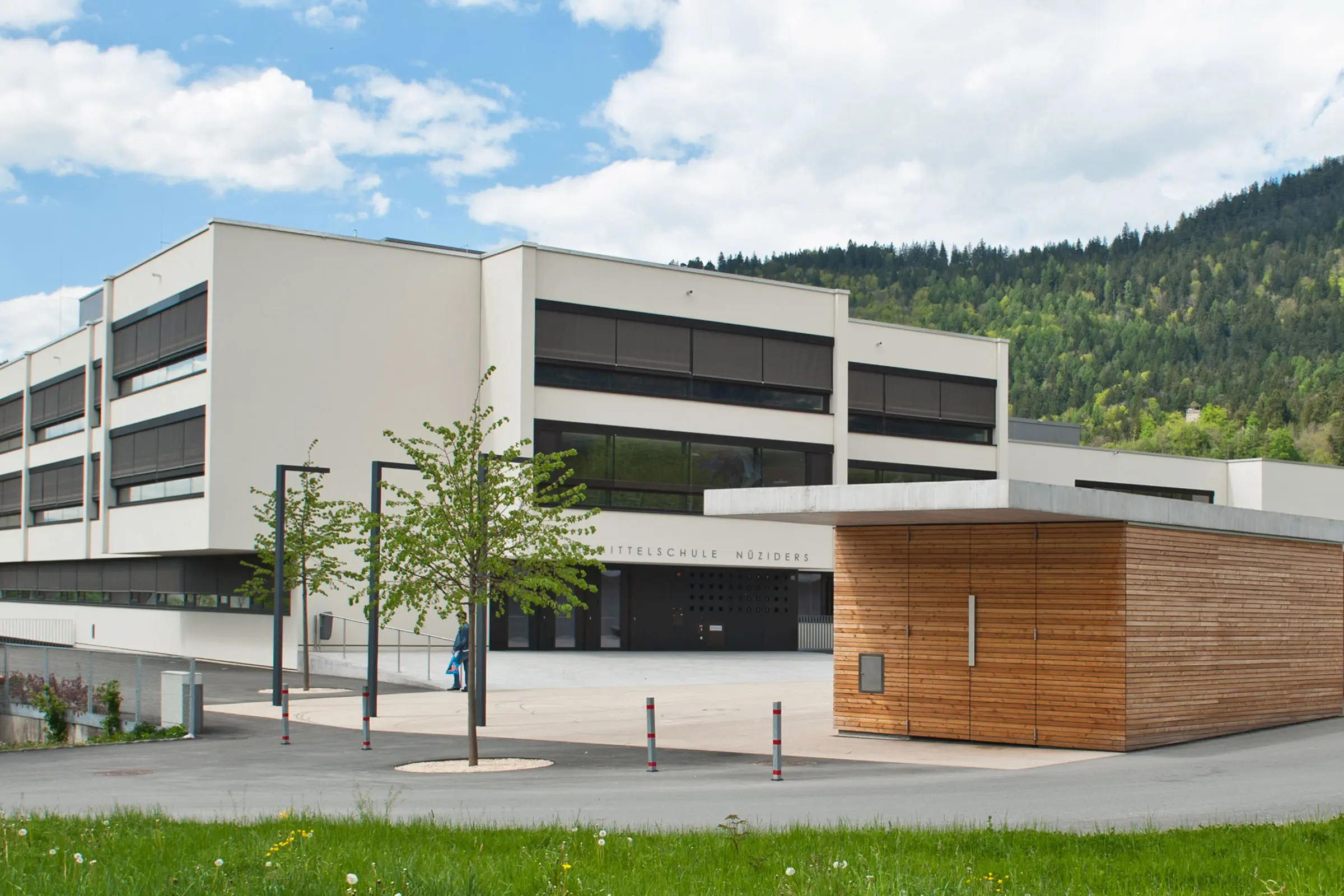 mittel__und_sportmittelschule__nueziders__at