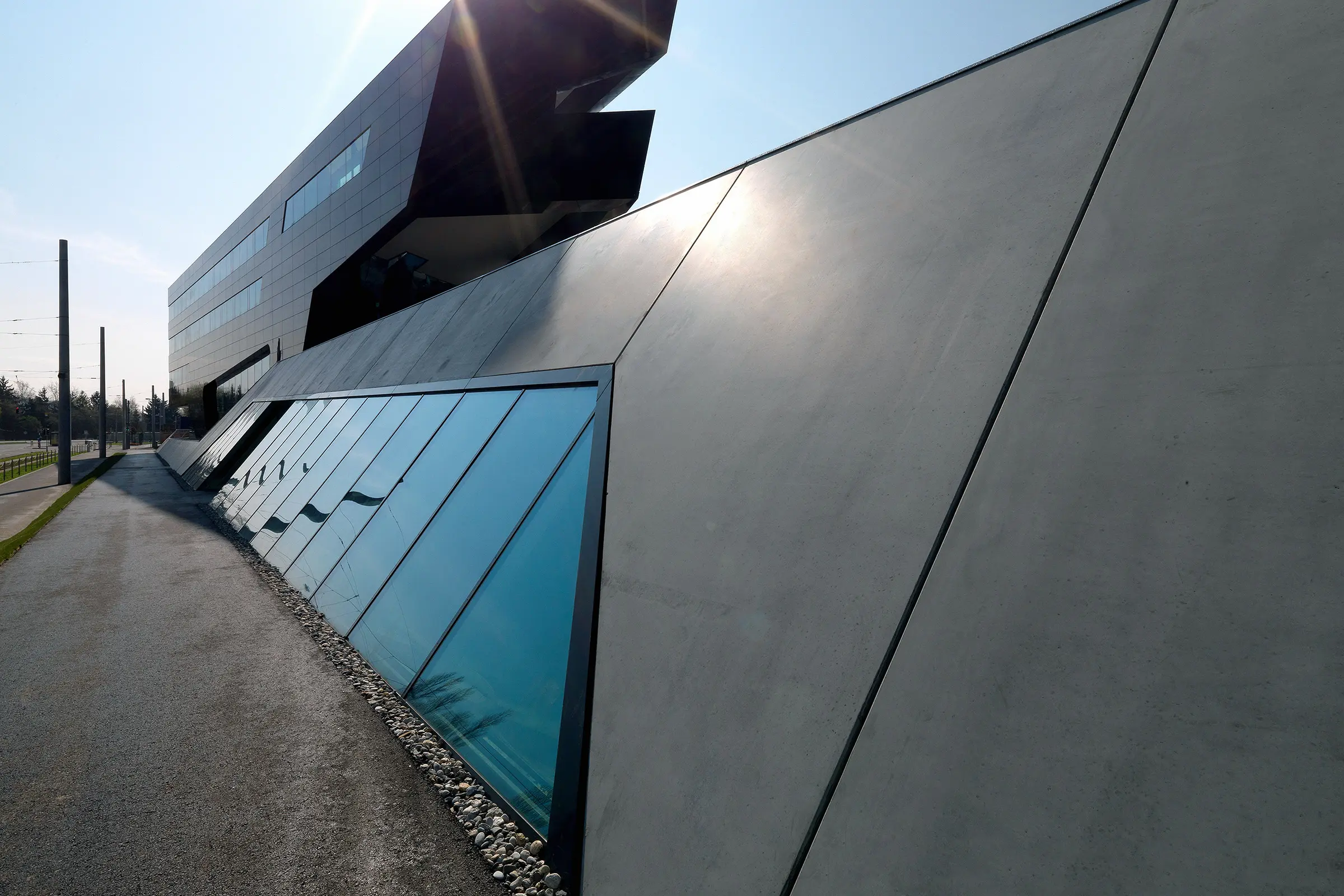 office_building_schwarzer_panther__graz__at_05